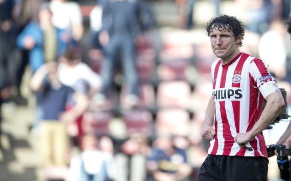 在此背景下 在此背景下