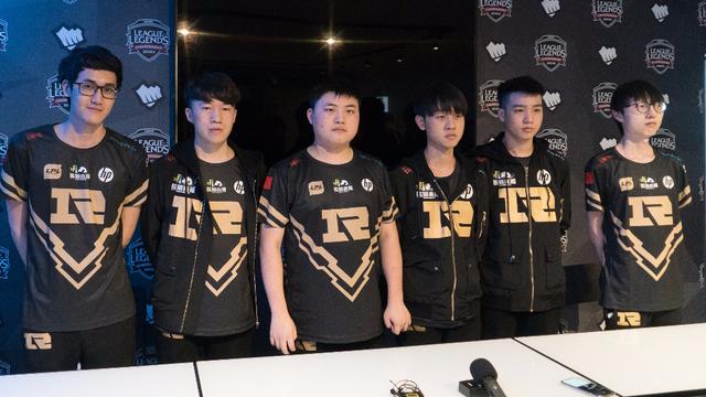 或许能让他 或许能让他