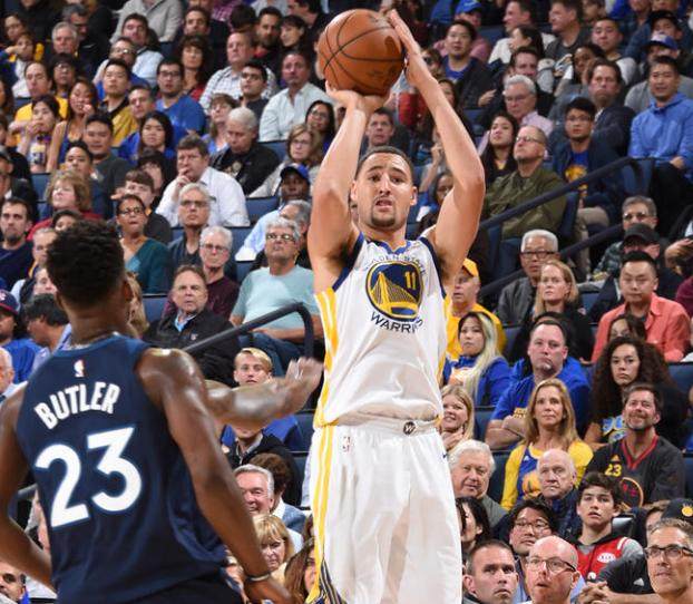 [图]蓉城3-1泰山进8强 罗慕洛任意球双响黄政宇送点